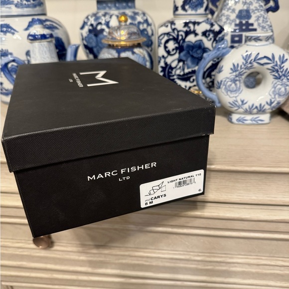 WORN ONCE! Marc fisher Carys sandal size 8 with box - Picture 3 of 9